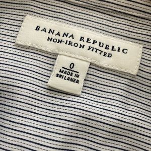 Banana Republic Women’s Fitted Shirt size 0